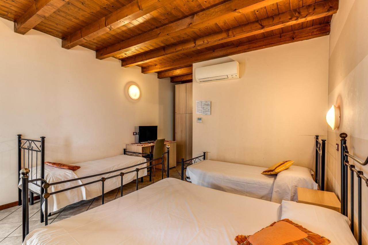 Agriturismo Pozzo Fiorito Castiglione Delle Stiviere Ngoại thất bức ảnh